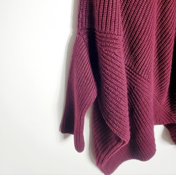 Sweater Poncho Cap Ribbed Chunky Knit Turtle Neck Burgundy Women's OS - Picture 2 of 3